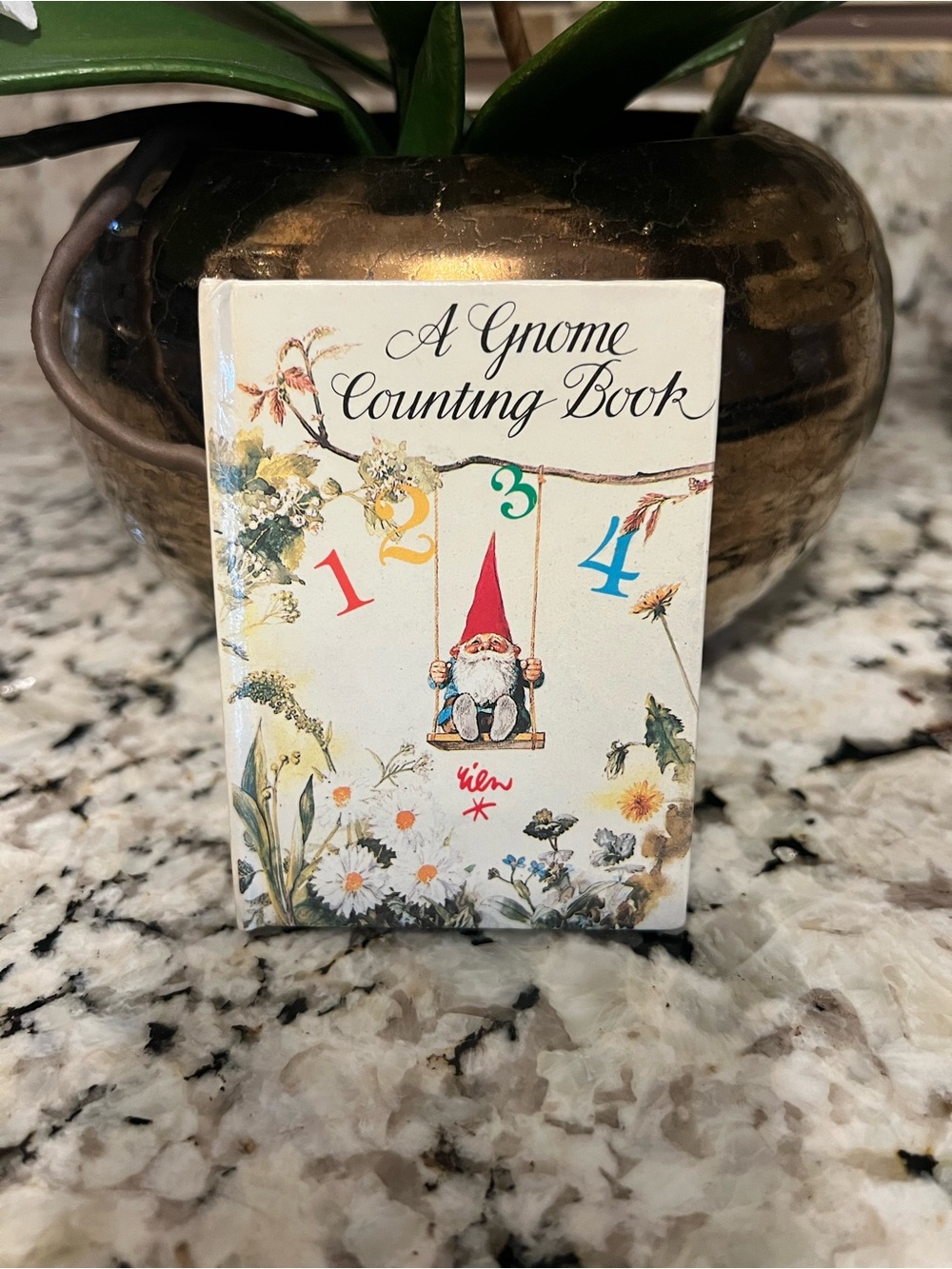 β¨ Vintage 1981 βA Gnome Counting Bookβ β Charming Illustrated Childrenβs Book π